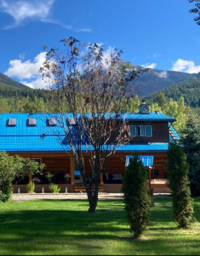 Cougar Mountain Cabin Rentals